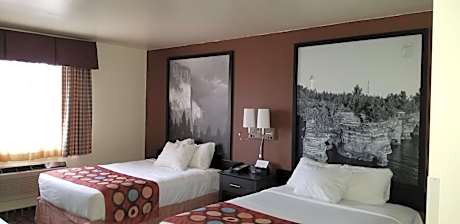 Double Room with Two Double Beds and Bath Tub - Mobility Accessible/Non-Smoking