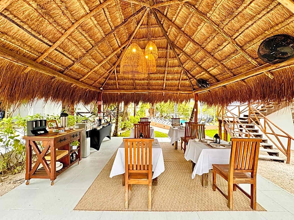 Azulea Bacalar Hotel & Spa - Lagoon Front