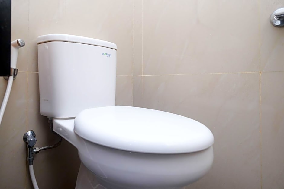 RedDoorz Syariah at Tasneem Puspowarno Semarang