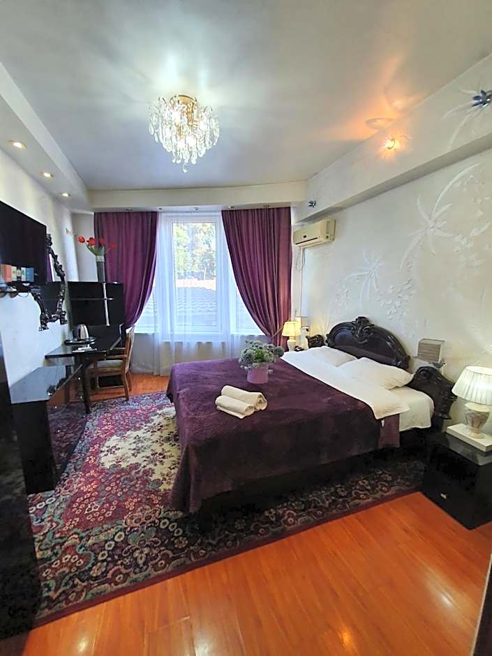 Bella Donna Hotel