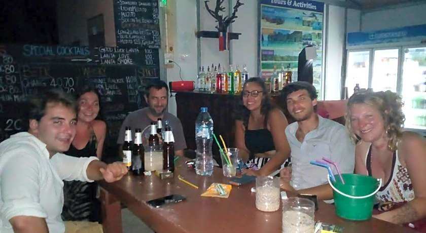 Chill Chill Long Beach Hostel