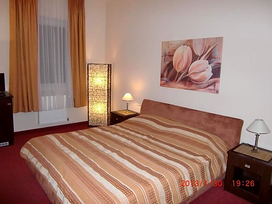 Zdjęcie 1 z 4 — Double Room