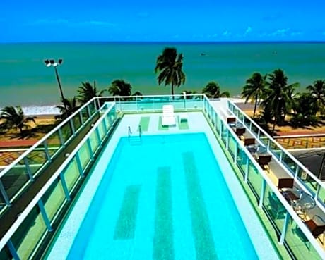 Apto Inteiro Cabo Branco pé na areia