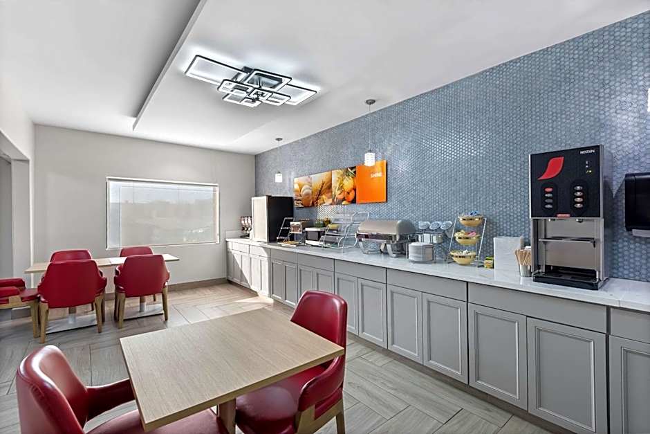 Comfort Inn & Suites