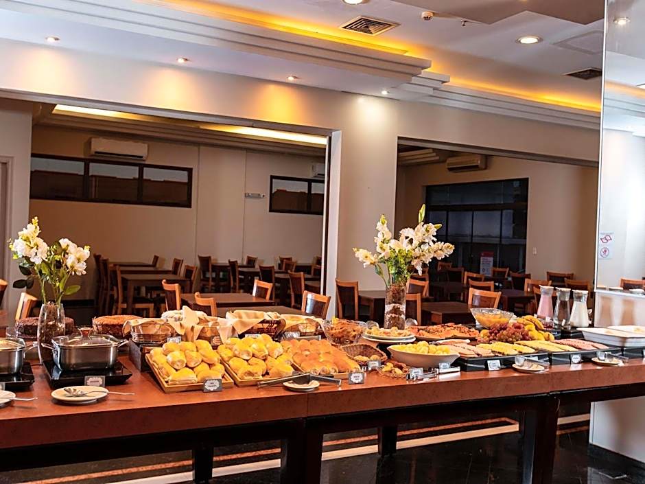 Ibis Styles Presidente Prudente, Portal of the West