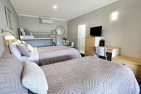 Family Room (4 people)