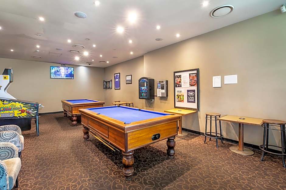 Nightcap at Pritchards Hotel