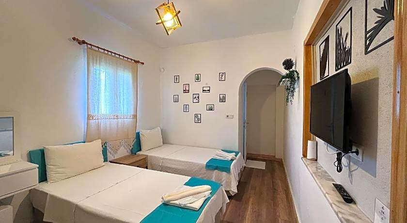 Yaliyani Motel Restaurant