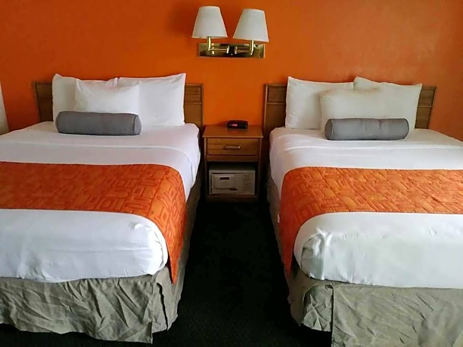 Howard Johnson by Wyndham Roseburg