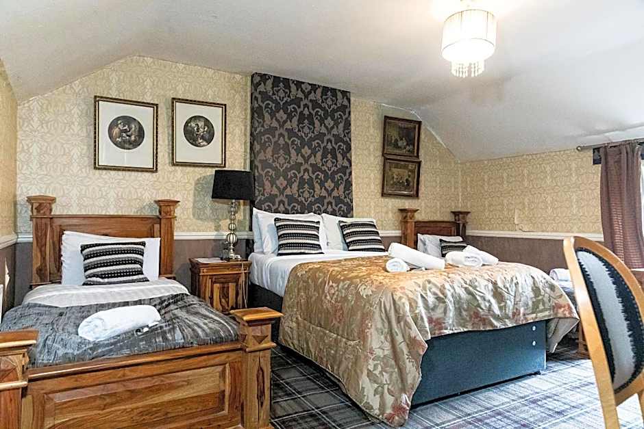 Schooner Hotel