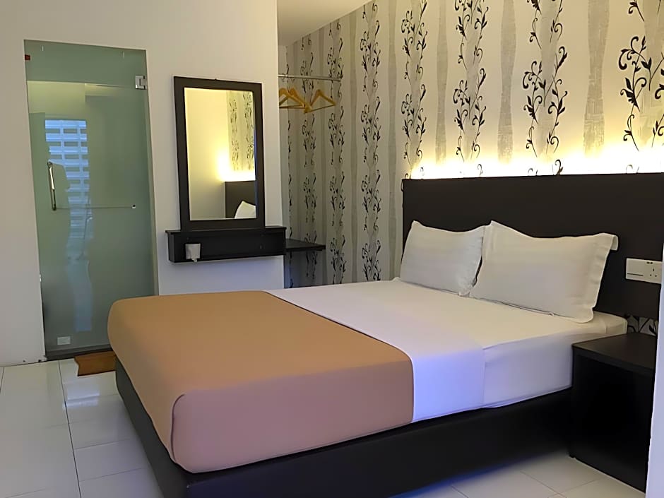 Apple 1 Hotel Gurney