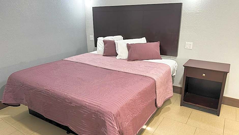 Xpress Inn & Extended Stays