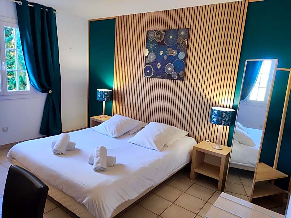 Hôtel et Appart'Hôtel Le Relais Du Val D'Orbieu