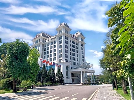 Westlake Hotel & Resort Vinh Phuc