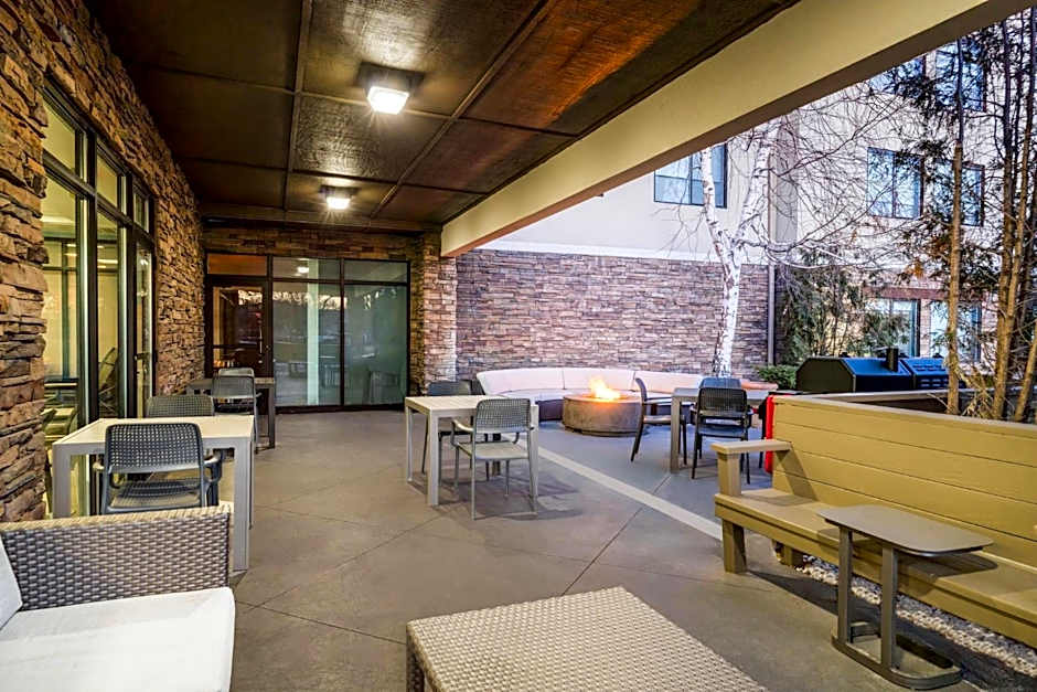 Holiday Inn Express & Suites Bozeman West By IHG