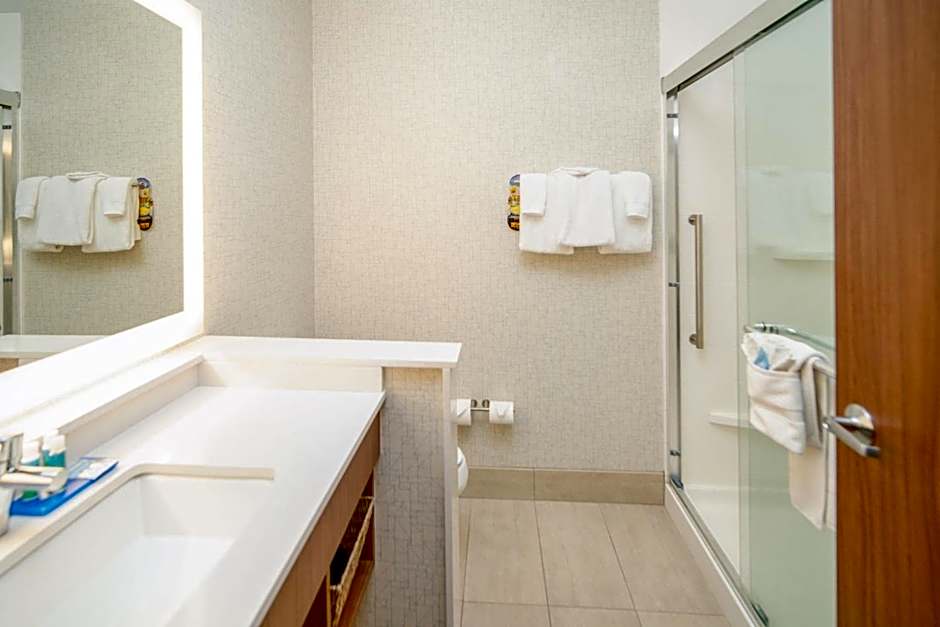 Holiday Inn Express Houghton-Keweenaw By IHG