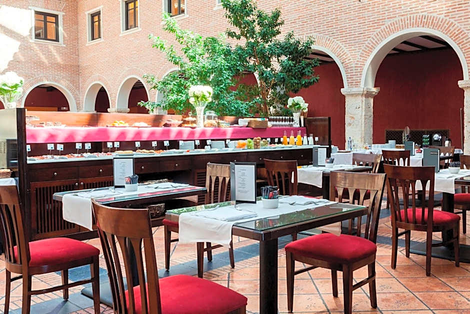 AC Hotel by Marriott Palacio de Santa Ana