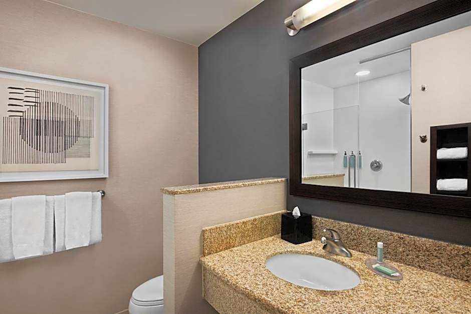 Courtyard by Marriott Kansas City At Briarcliff