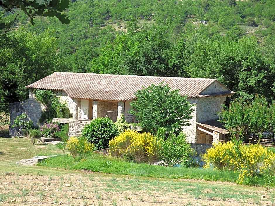 Hôtel Lou Caleù restaurant le Rocher des Abeilles