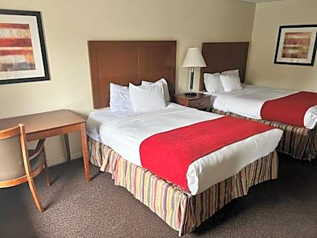 Suite with Two Queen Beds - Non-Smoking