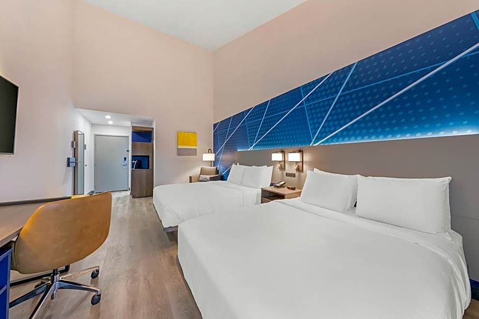 Comfort Inn & Suites Irvine Spectrum