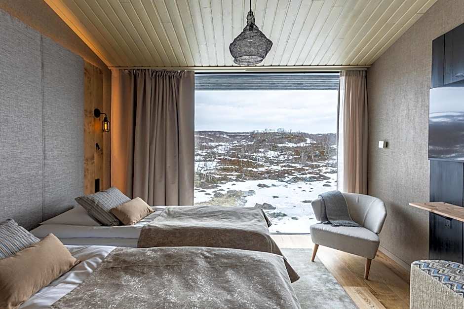 Santa's Hotel Rakka