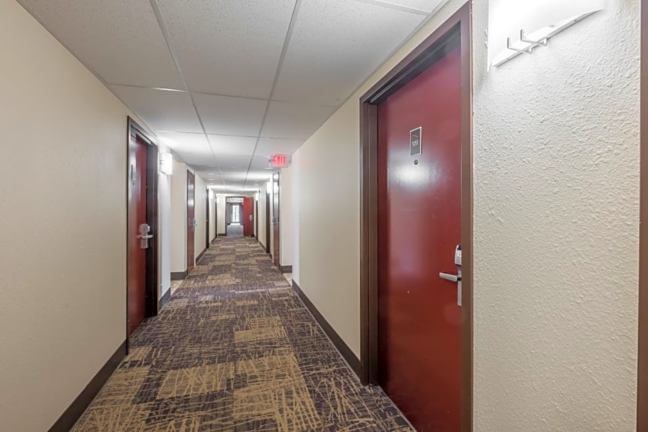 Red Roof Inn Vermillion - U of South Dakota