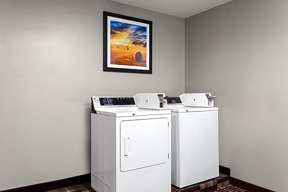 Microtel Inn & Suites by Wyndham Janesville