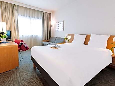 Superior Double Room with Sofa