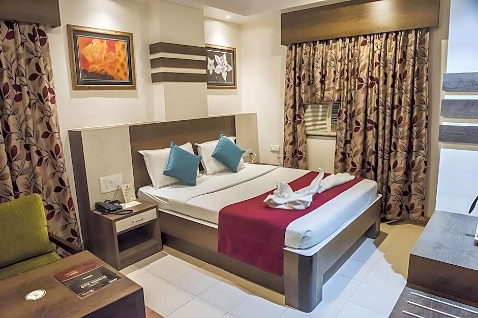 HotelPushpak