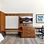 Holiday Inn Express & Suites Bethlehem Arpt-Allentown Area