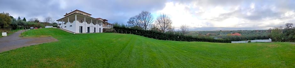 La staccionata bianca