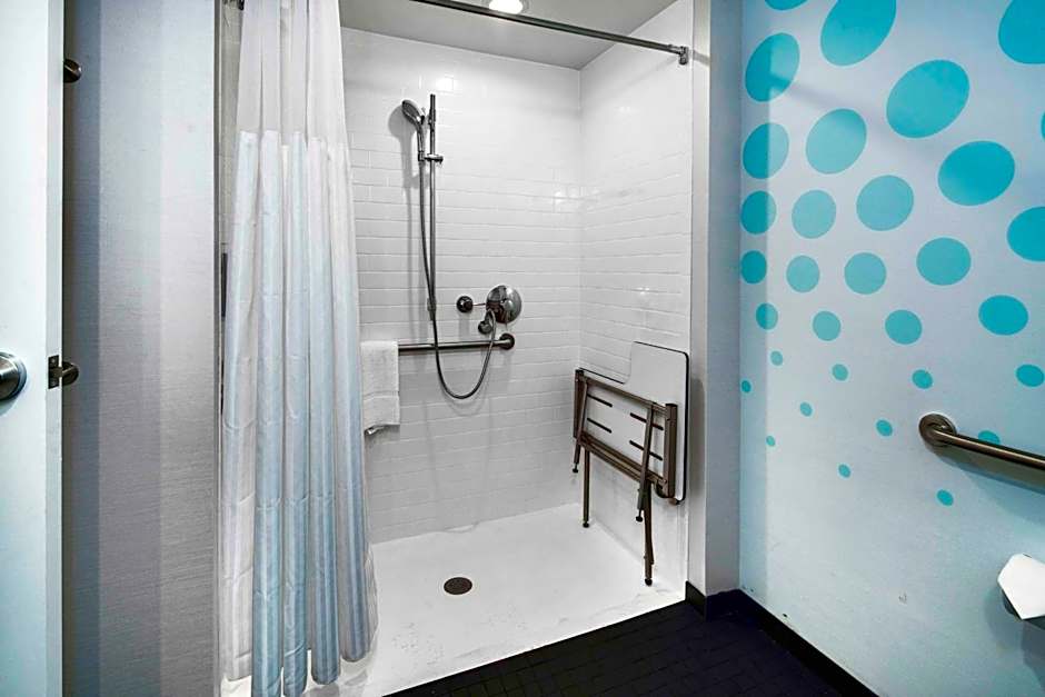 Tru By Hilton Goodyear Phoenix West