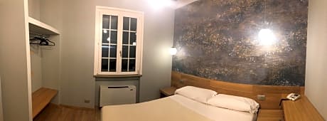 Double Room (1 Adult)