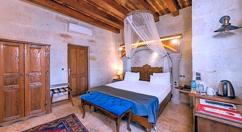 Pegas Cave Suites