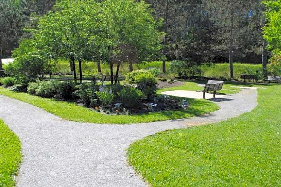 fully equiped Condo, pool and Spa only in summer