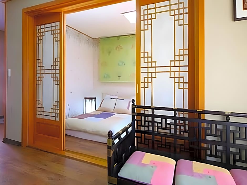 Casa Seorak Bed and Breakfast