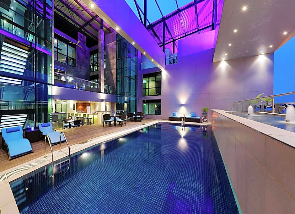 Legend Hotel Lagos Airport, Curio Collection By Hilton