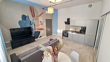 Apartment Quiet Street 11, 3E