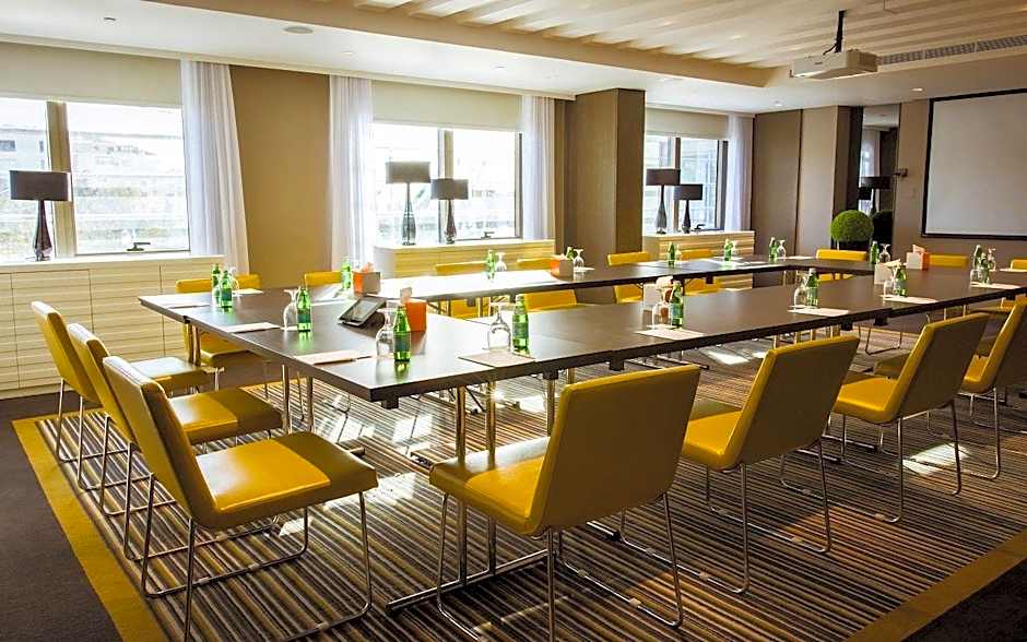 Centro Mada Amman by Rotana