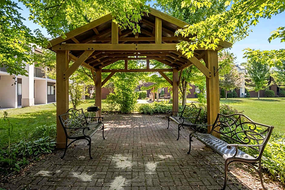 AmericInn by Wyndham Grand Rapids Airport North