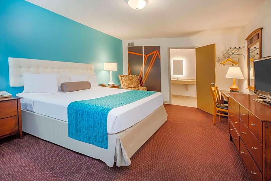 Howard Johnson by Wyndham Traverse City