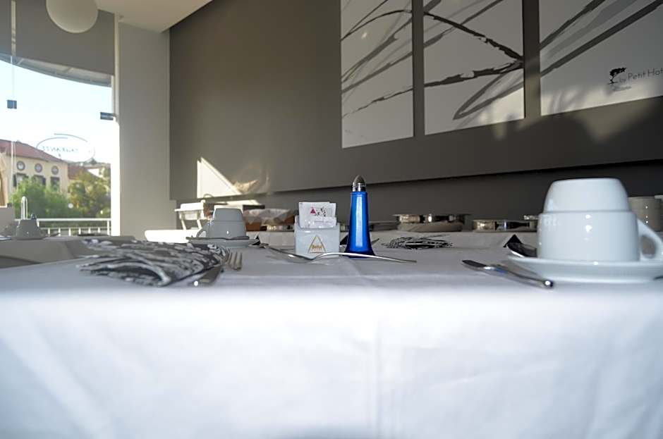 Madeira Bright Star by Petit Hotels