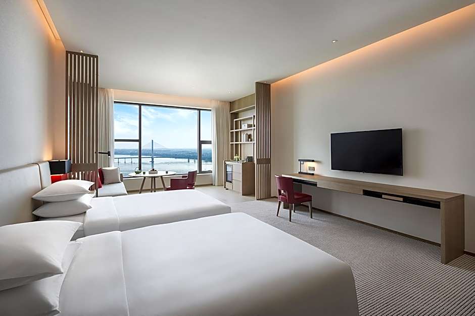 Photo 1 of 4 of Regency 2 Twin Beds Suite, City View