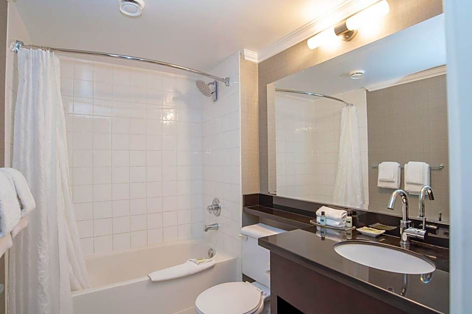 Sandman Vancouver Airport