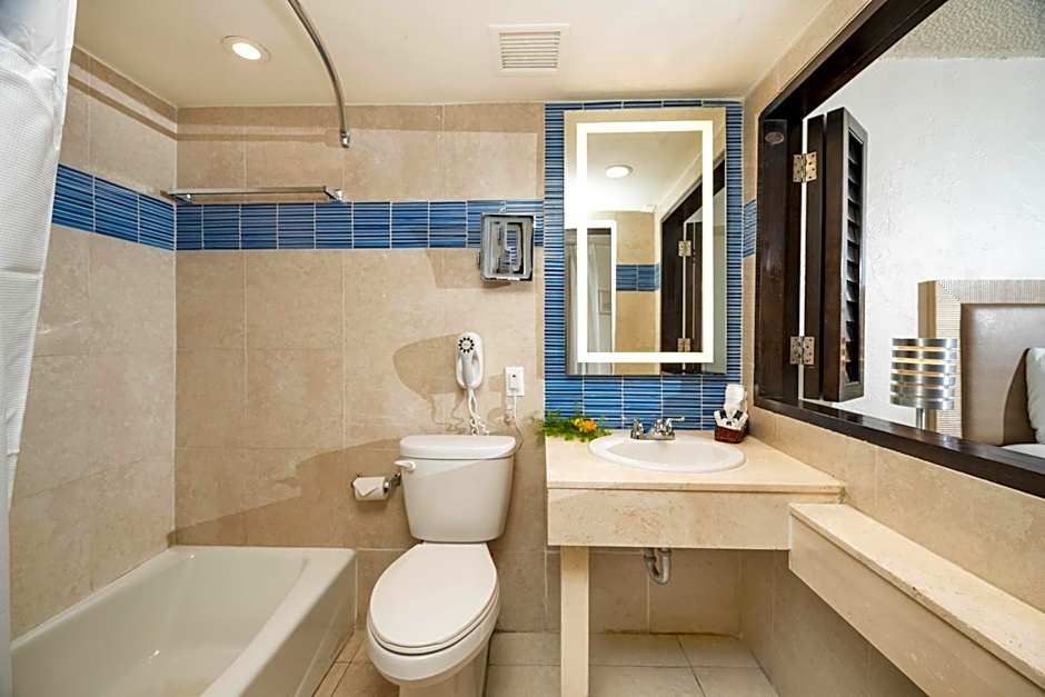 Windward Passage Hotel