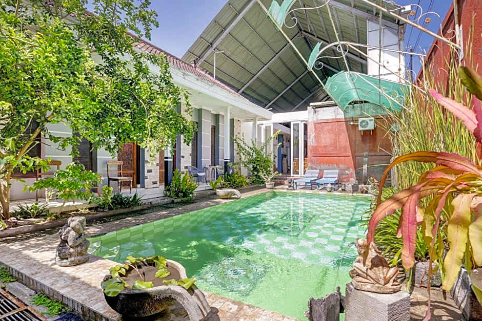 OYO 90363 Nira Guest House Sanur Bali