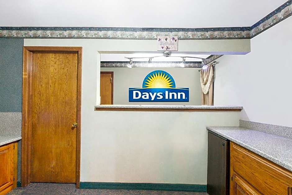 Days Inn by Wyndham Erick