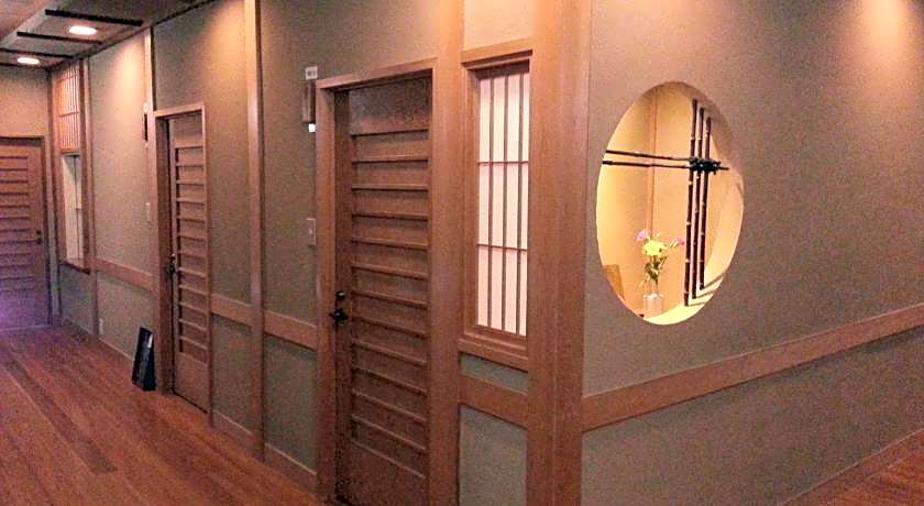 Tsukimotoya Ryokan
