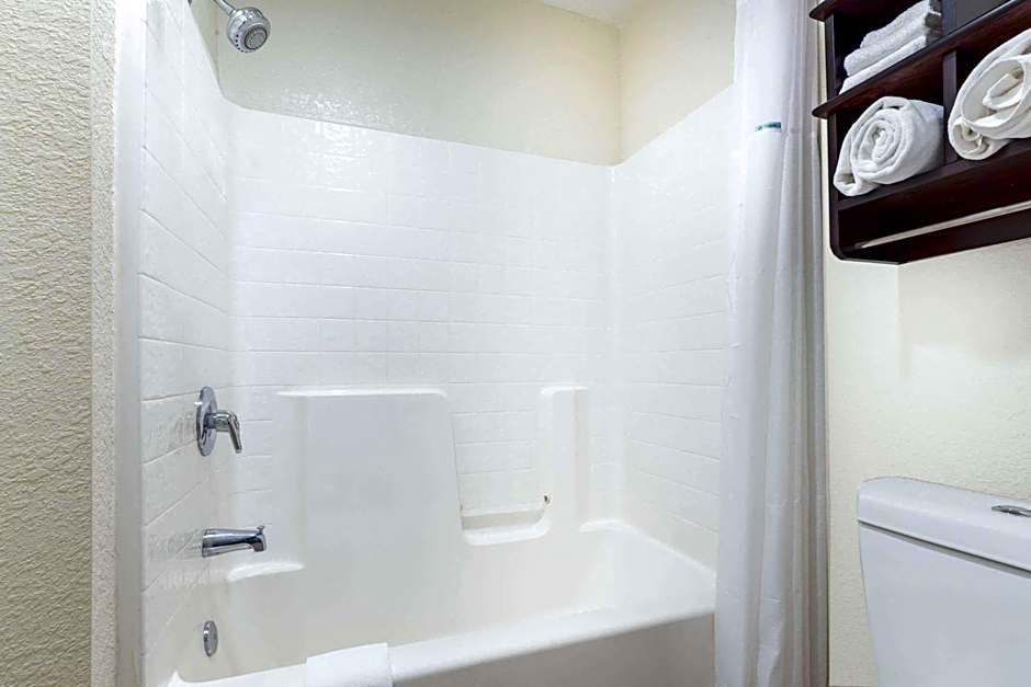 Travelodge by Wyndham Angels Camp CA